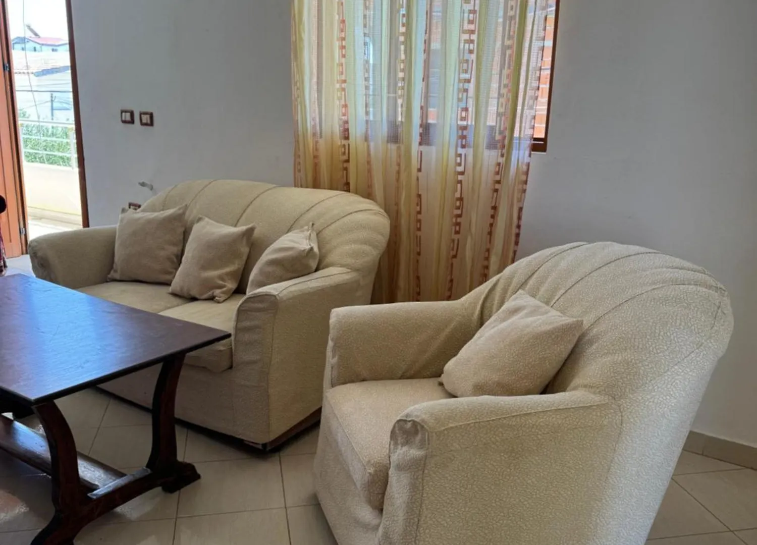 דורס Holiday Apartments 1