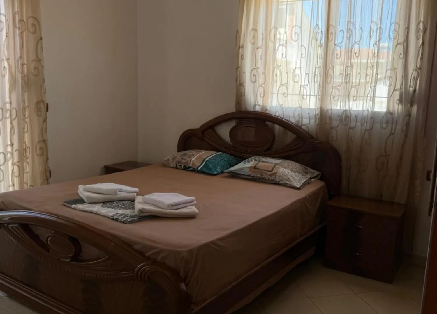 דורס Holiday Apartments 1